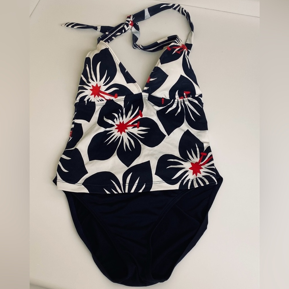 Sun Blush 2 Piece Halter Tankini Hawaiian Floral Top w/ Molded Cups Navy Bottom